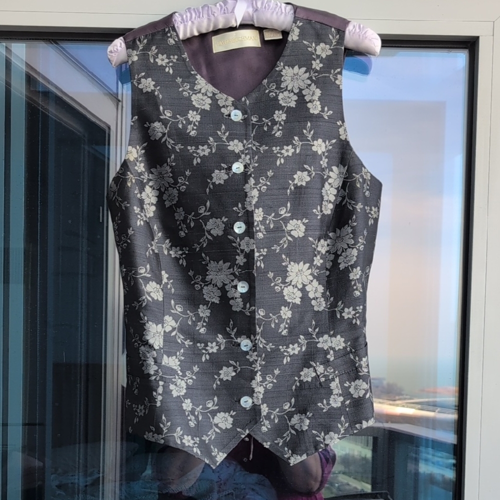 Dana Buchman Silk Blue & Silver Vest, Size 10